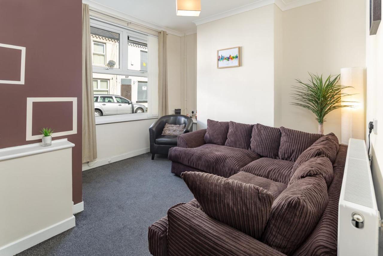 Cosy Anfield Guesthouse - Free Parking Liverpool Eksteriør billede
