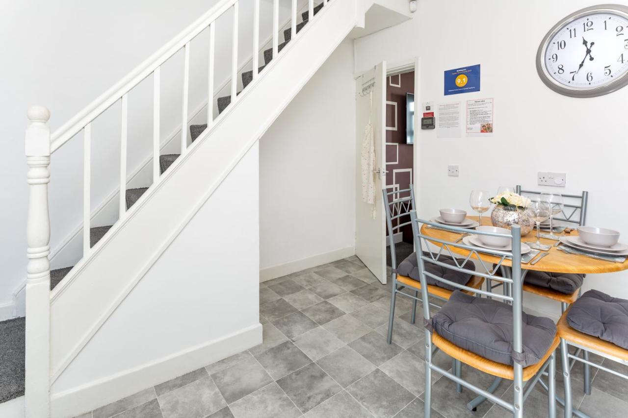 Cosy Anfield Guesthouse - Free Parking Liverpool Eksteriør billede